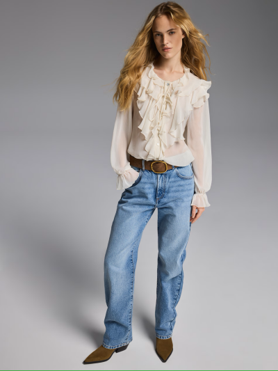 Jeansy_straight_ze_srednim_stanem